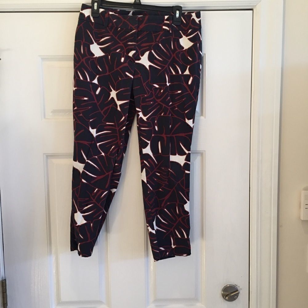 Ann Taylor Factory Capris Size 6
